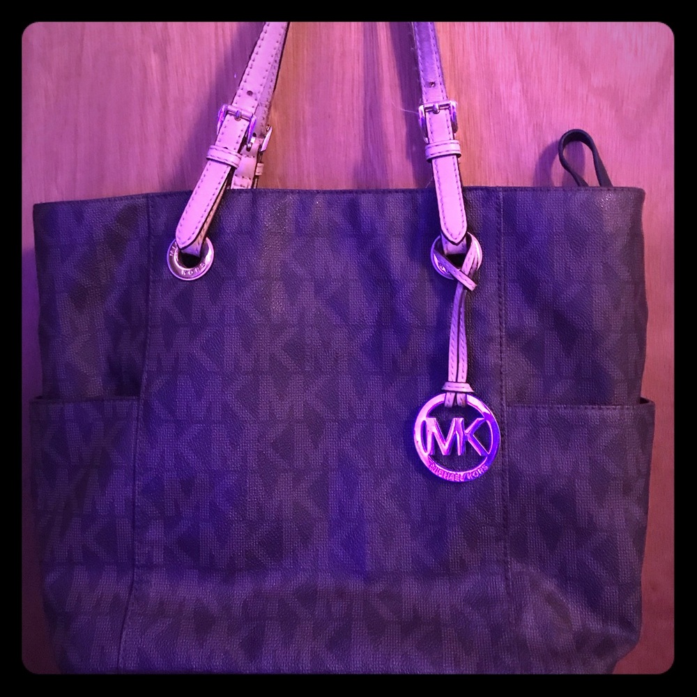 Authentic Micheal Kors Purse